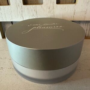 Pleasures by Estee Lauder Scented Body Powder 1 oz / 28.4 g New Rare HTF